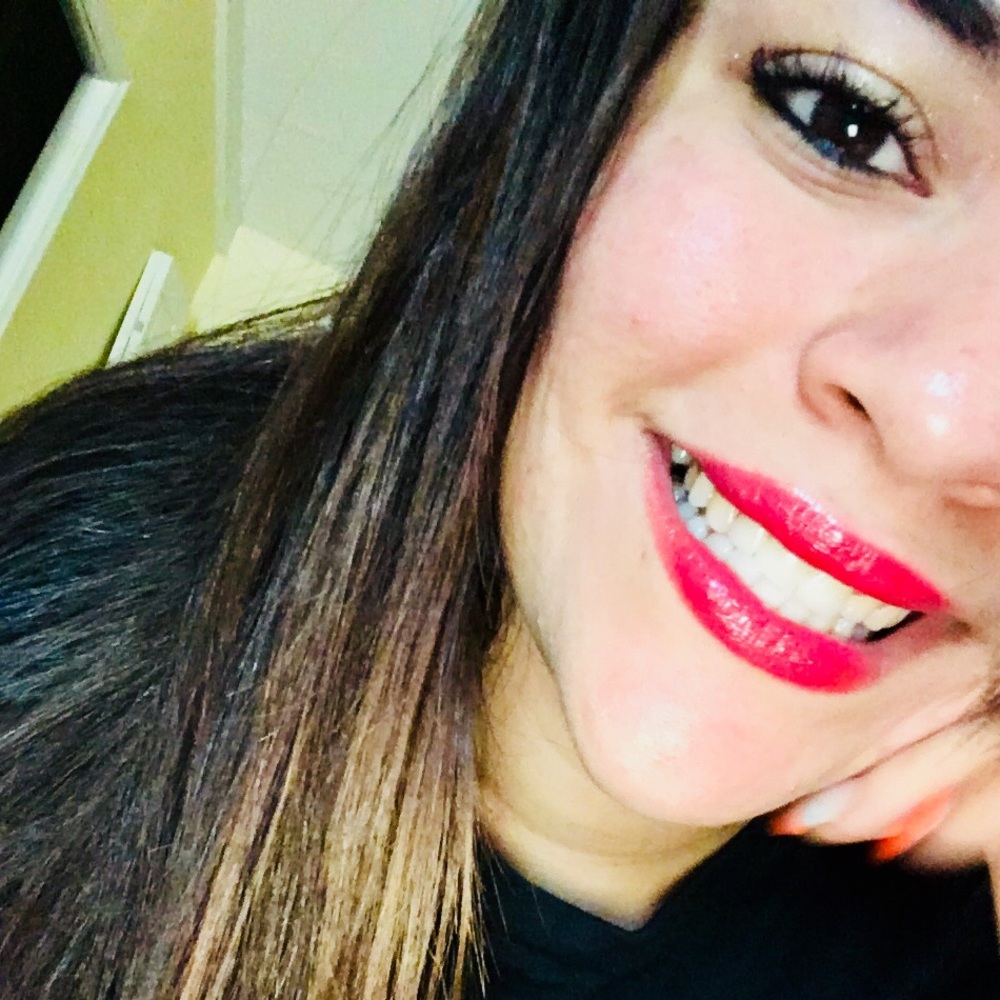 Meet your Posher, Paola
